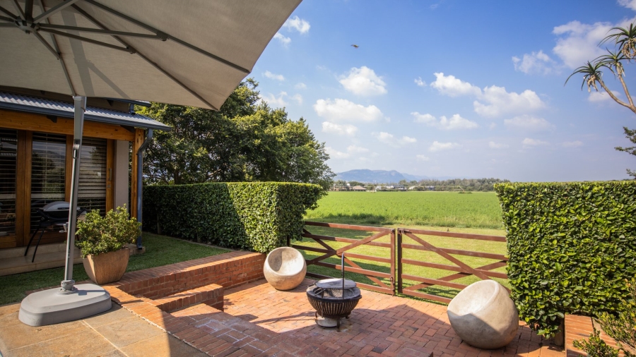 4 Bedroom Property for Sale in The Coves North West